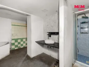 Prodej rodinného domu, Rynholec, nám. 1. máje, 363 m2