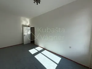 Pronájem bytu 2+1, Chrudim, Tyršovo náměstí, 52 m2