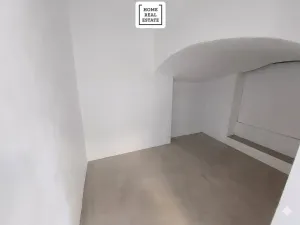Prodej obchodního prostoru, Praha - Vinohrady, U tržnice, 36 m2