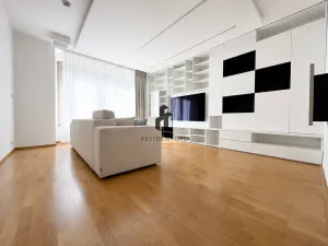 Pronájem bytu 3+kk, Praha - Žižkov, Jeseniova, 87 m2