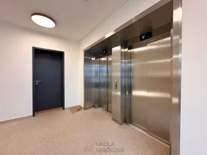 Pronájem bytu 1+kk, Brno, Opuštěná, 29 m2