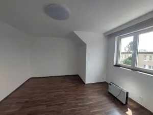 Pronájem bytu 1+1, Praha - Kobylisy, Služská, 46 m2
