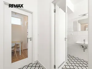Prodej bytu 1+1, Praha - Karlín, Prvního pluku, 39 m2