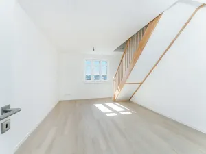 Prodej bytu 2+kk, Praha - Libeň, Zenklova, 48 m2