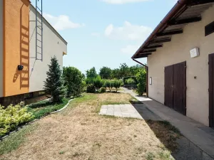 Prodej rodinného domu, Miroslav, Na kopci, 233 m2