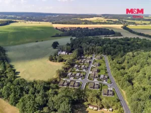 Prodej komerčního pozemku, Líšťany, 8154 m2
