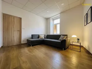 Pronájem bytu 2+1, Třebíč, Heliadova, 56 m2
