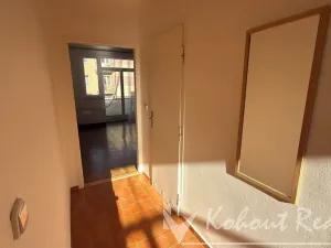 Pronájem bytu 1+kk, Praha - Strašnice, Vykáňská, 31 m2