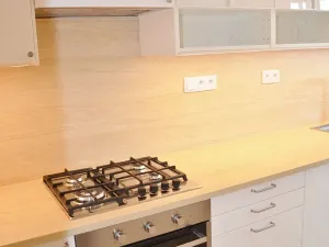 Pronájem bytu 3+1, Praha, Od Vysoké, 77 m2