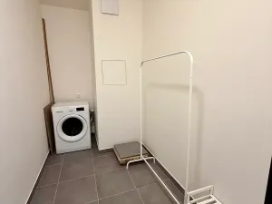 Pronájem bytu 2+kk, Praha - Vysočany, Gerstelova, 60 m2