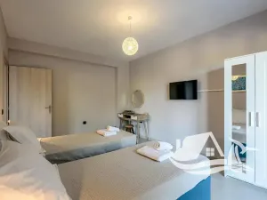 Prodej bytu 6+kk a větší, Stalos, Řecko, 373 m2