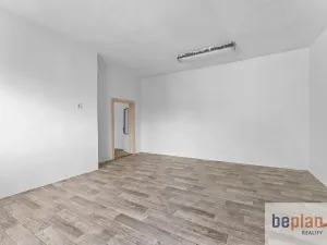 Prodej skladu, Varnsdorf, Dvořákova, 7660 m2