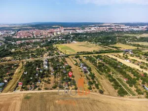Prodej zahrady, Znojmo, 1372 m2