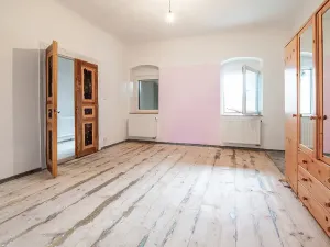 Prodej vícegeneračního domu, Švihov, nám. T. G. Masaryka, 240 m2