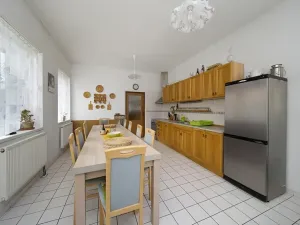 Prodej rodinného domu, Čmelíny, 450 m2