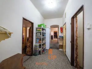 Prodej obchodního prostoru, Šatov, 470 m2
