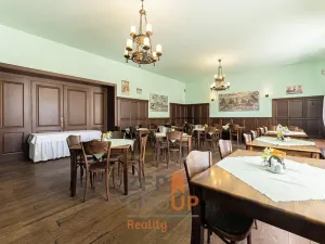 Prodej ubytování, Lysice, nám. Osvobození, 1400 m2