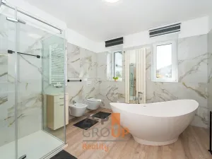Prodej rodinného domu, Rozstání, 450 m2