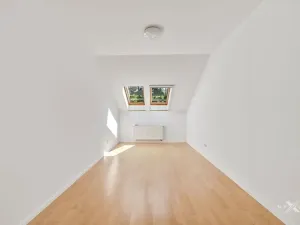 Pronájem rodinného domu, Praha - Štěrboholy, Pod areálem, 324 m2