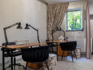 Pronájem obchodního prostoru, Praha, Neklanova, 74 m2