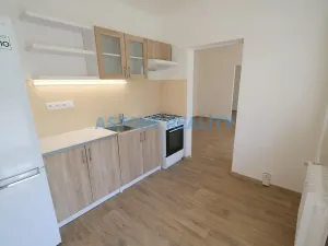Pronájem bytu 3+1, Praha - Strašnice, Pod strání, 68 m2
