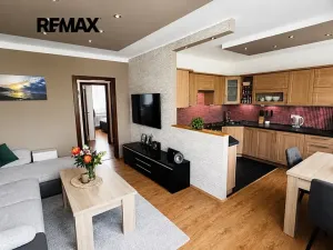 Pronájem bytu 3+1, Praha - Podolí, Kaplická, 55 m2
