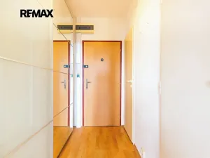 Prodej bytu 1+kk, Praha - Letňany, Třinecká, 39 m2