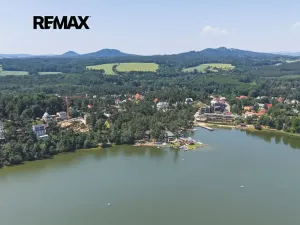 Prodej komerční nemovitosti, Doksy, 1850 m2