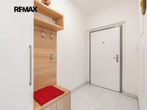 Prodej bytu 1+kk, Praha - Hrdlořezy, Učňovská, 45 m2