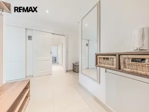 Prodej bytu 4+1, Praha - Malešice, Univerzitní, 109 m2