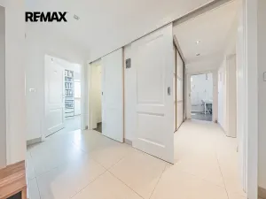 Prodej bytu 4+1, Praha - Malešice, Univerzitní, 109 m2