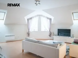 Prodej bytu 2+kk, Hradec Králové, Za Škodovkou, 68 m2