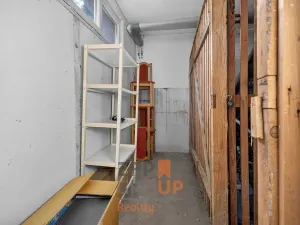 Prodej bytu 3+1, Litomyšl, Komenského nám., 82 m2