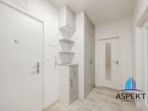 Pronájem bytu 1+kk, Praha - Stodůlky, Volutová, 52 m2