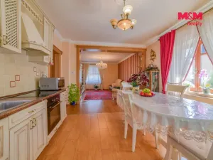 Prodej rodinného domu, Velká Hleďsebe, Pohraniční stráže, 220 m2