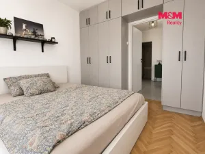 Pronájem bytu 3+1, Ústí nad Labem - Ústí nad Labem-centrum, Velká Hradební, 78 m2