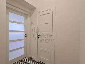 Pronájem bytu 1+kk, Praha - Vršovice, Holandská, 27 m2