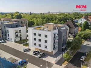 Pronájem bytu 1+kk, Plzeň - Skvrňany, Na Průhonu, 40 m2