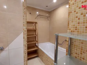 Pronájem bytu 3+1, Chomutov, Tomáše ze Štítného, 65 m2