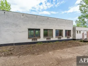 Prodej komerční nemovitosti, Hluk, 192 m2
