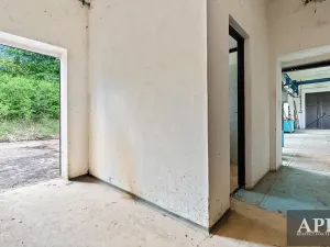 Prodej komerční nemovitosti, Hluk, 192 m2