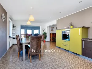 Prodej vícegeneračního domu, Praha - Štěrboholy, Pod areálem, 333 m2
