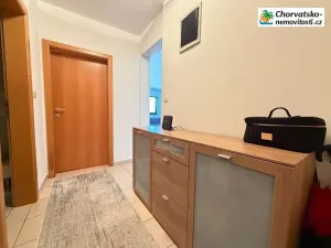 Prodej bytu 3+kk, Novalja, Chorvatsko, 72 m2