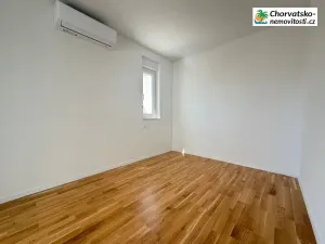 Prodej bytu 3+kk, Novalja, Chorvatsko, 60 m2