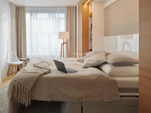 Pronájem bytu 1+kk, Praha - Střížkov, Střížkovská, 45 m2