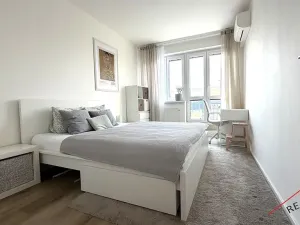 Pronájem bytu 2+kk, Praha - Kyje, Pelušková, 45 m2