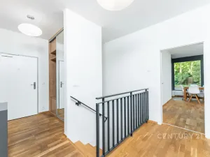 Pronájem bytu 4+kk, Praha - Prosek, Žitenická, 99 m2