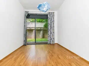 Pronájem bytu 4+kk, Praha - Prosek, Žitenická, 99 m2