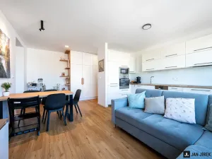 Prodej bytu 3+kk, Hradec Králové - Nový Hradec Králové, Na Občinách, 74 m2