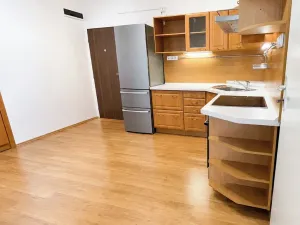 Pronájem bytu 2+kk, Praha - Vršovice, Vršovická, 51 m2